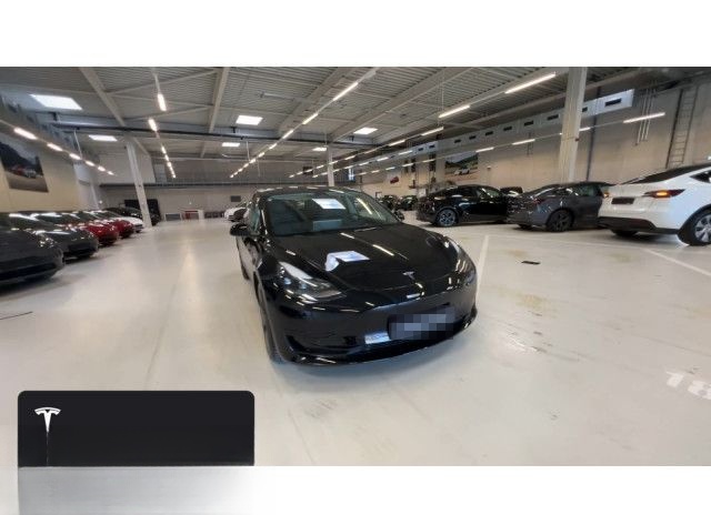 Tesla Model 3 Rear-Wheel Drive foto 3