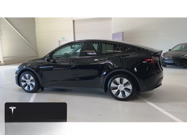 Tesla Model Y Rear-Wheel Drive foto 11