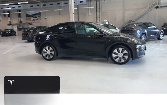 Tesla Model Y Rear-Wheel Drive foto 21