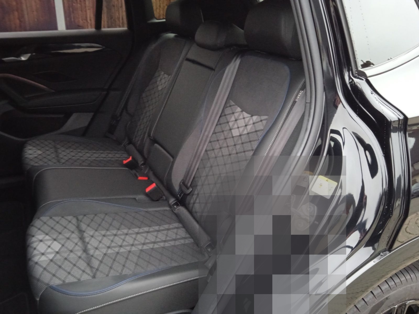 Volkswagen Tiguan R-Line 2.0TDI DSG/ Pano, Matrix, HuD, AHK foto 16