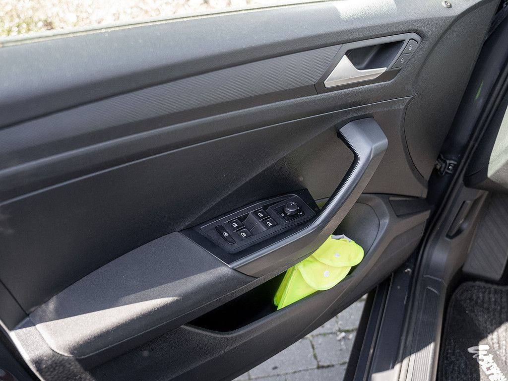 Volkswagen T-Roc 1.0 TSI AHK SHZ KLIMA foto 12