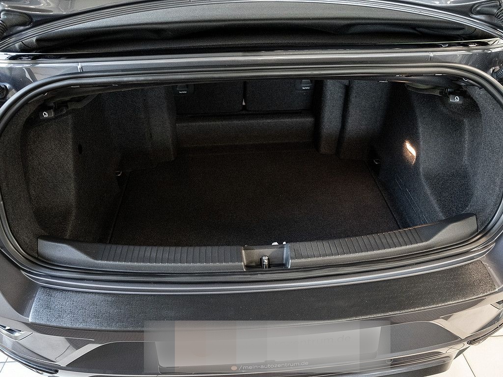 Volkswagen T-Roc Cabriolet 1.5 TSI R-Line AHK SHZ NAVI LED foto 15