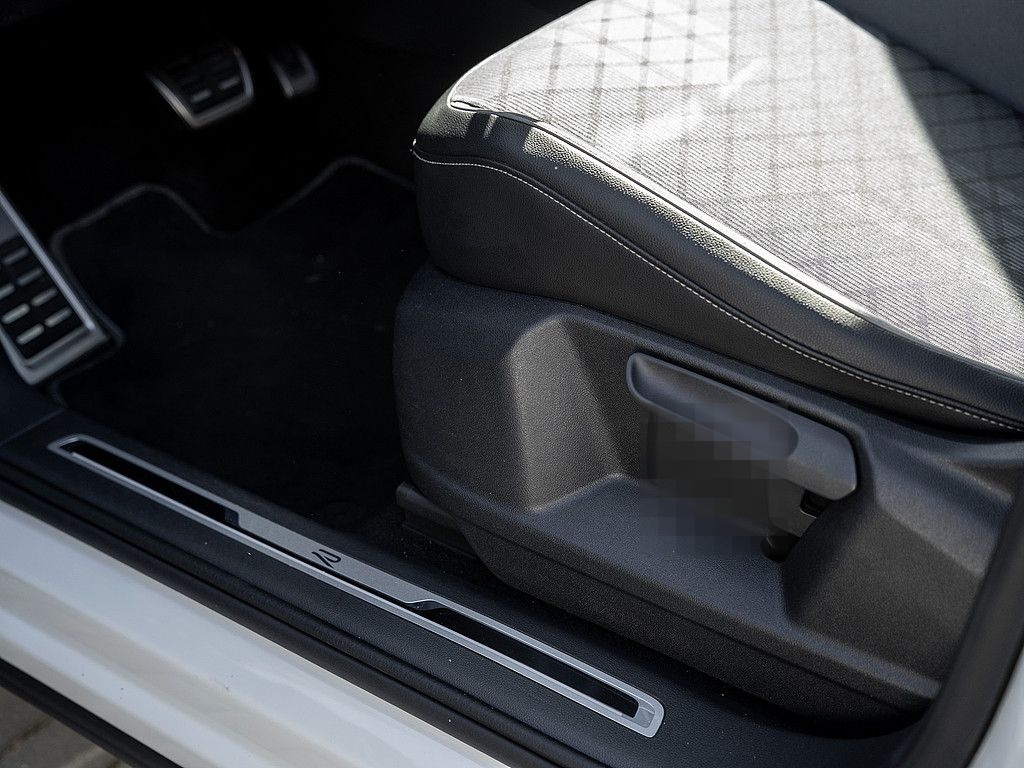 Volkswagen Tiguan 1.5 TSI R-Line AHK NAVI MATRIX SHZ KLIMA foto 14