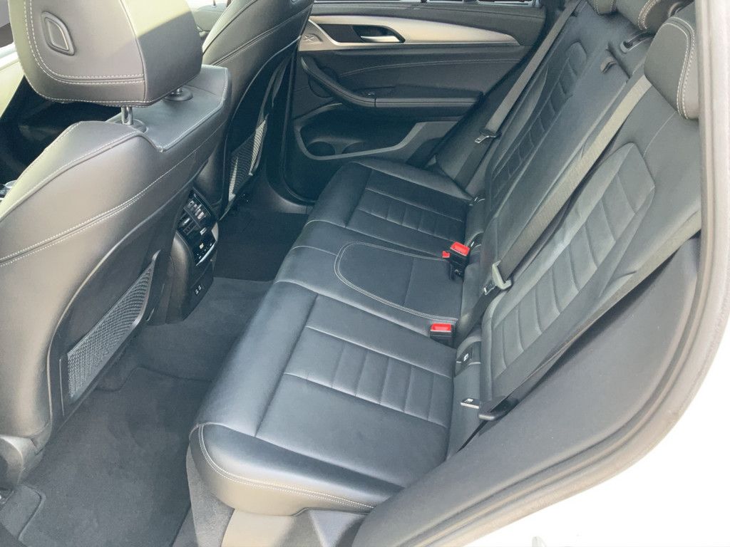 BMW X3 M40d LASER NAV HUD PAN KAMERA 20" AHK PDC SHZ foto 12