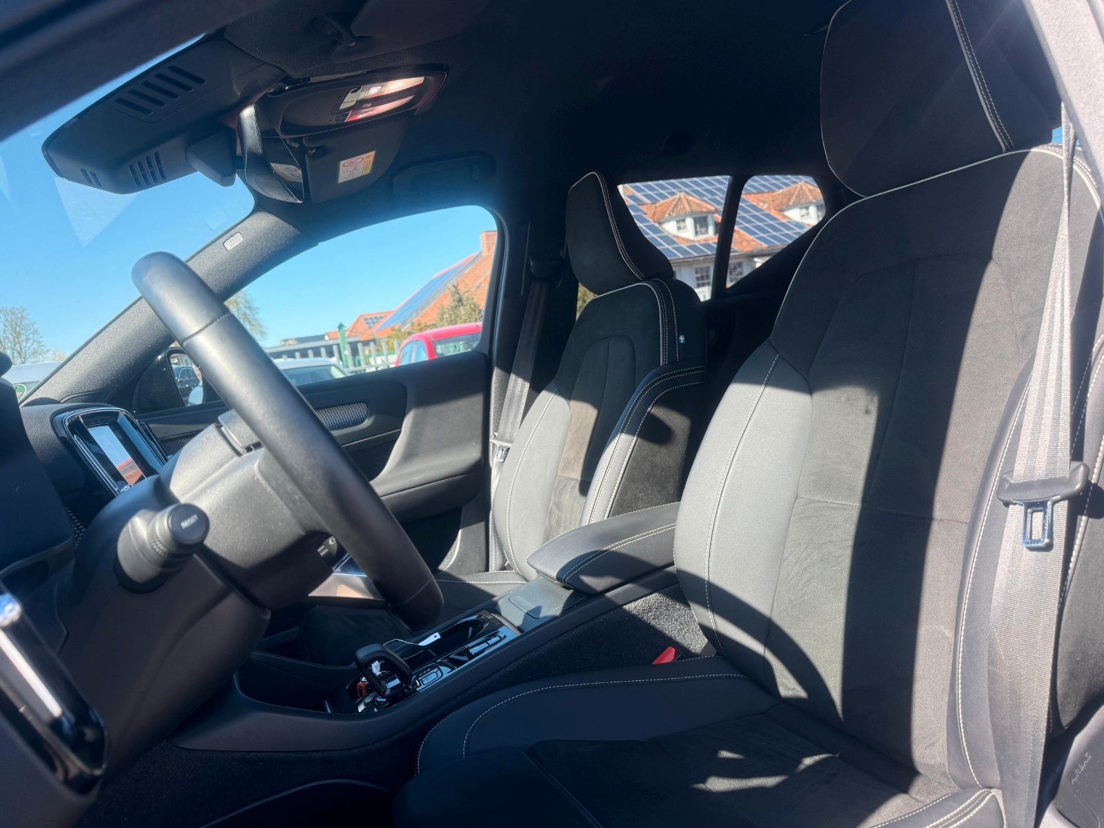 Volvo XC40 B4 Plus Dark AUTOMATIK*LEDER* foto 12