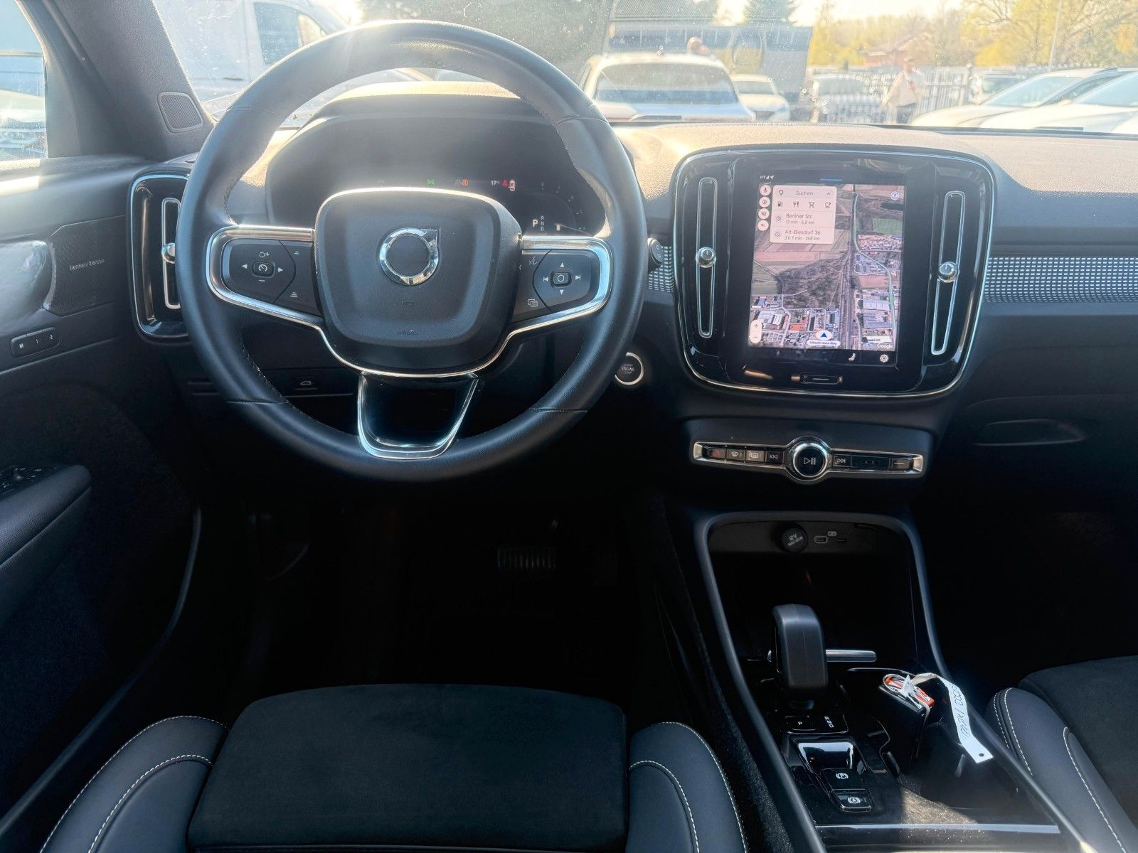Volvo XC40 B4 Plus Dark AUTOMATIK*LEDER* foto 17