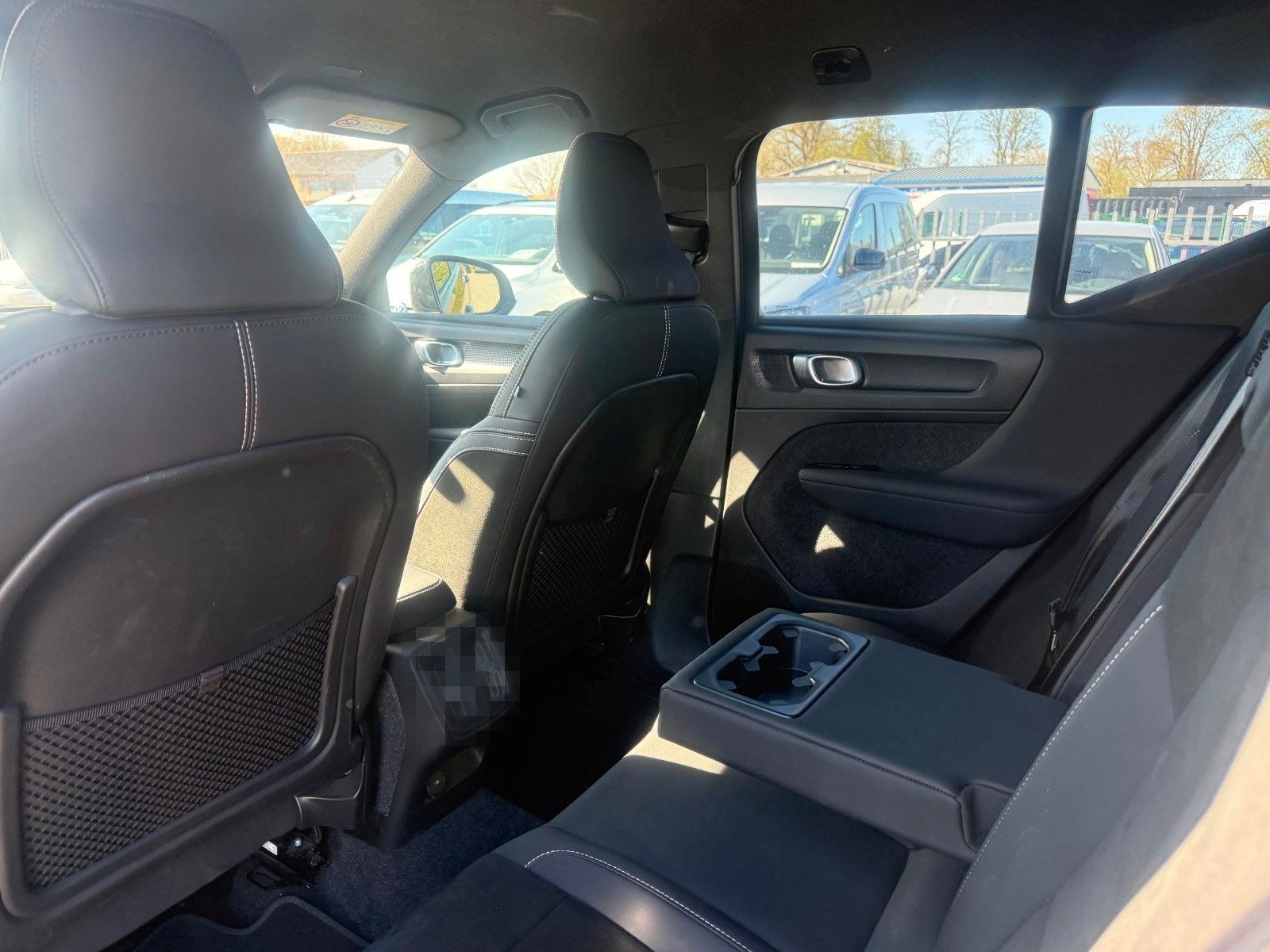 Volvo XC40 B4 Plus Dark AUTOMATIK*LEDER* foto 25