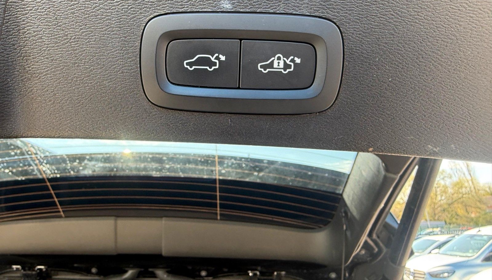 Volvo XC40 B4 Plus Dark AUTOMATIK*LEDER* foto 9