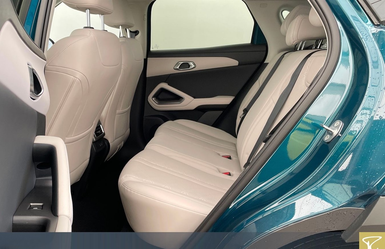 BYD Atto 2 DM-i Boost Navi,eSD,Navi,Pano,GSD,LM,WS,L foto 8