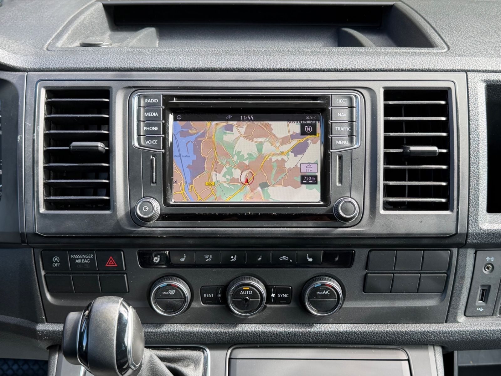 Volkswagen T6 2.0 TDI DSG Multivan BULLI/1HAND/STDHZG/AHK foto 12