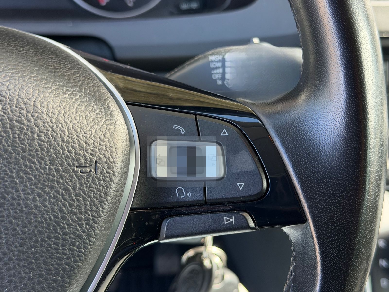 Volkswagen T6 2.0 TDI DSG Multivan BULLI/1HAND/STDHZG/AHK foto 17