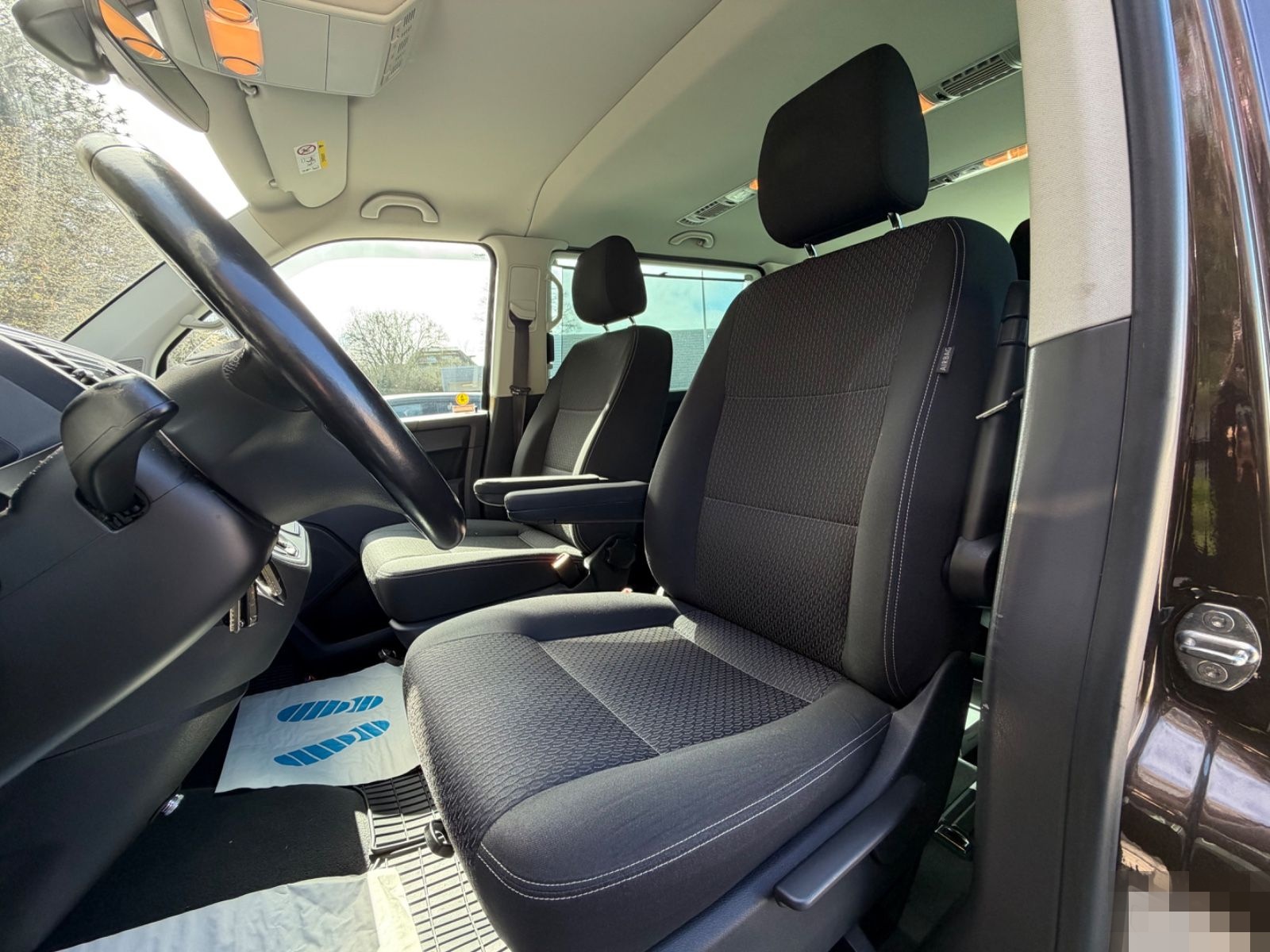 Volkswagen T6 2.0 TDI DSG Multivan BULLI/1HAND/STDHZG/AHK foto 21