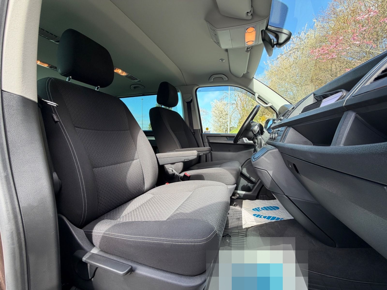 Volkswagen T6 2.0 TDI DSG Multivan BULLI/1HAND/STDHZG/AHK foto 22