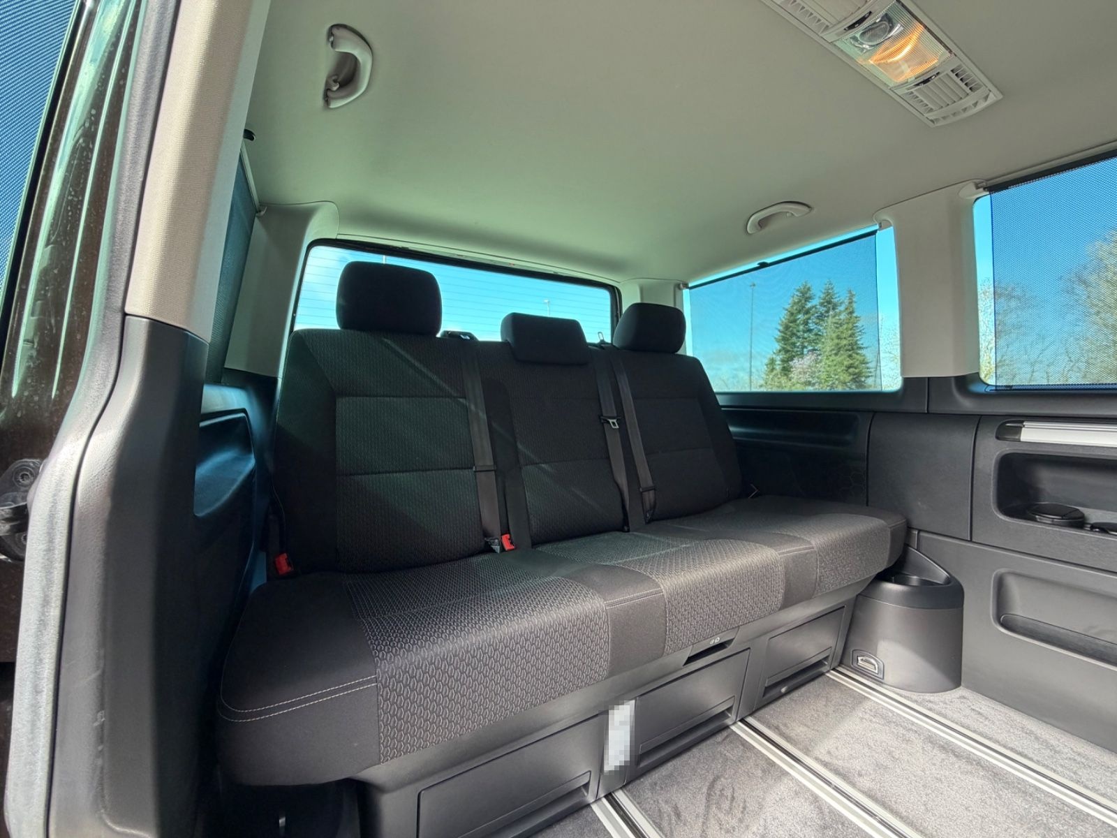 Volkswagen T6 2.0 TDI DSG Multivan BULLI/1HAND/STDHZG/AHK foto 24