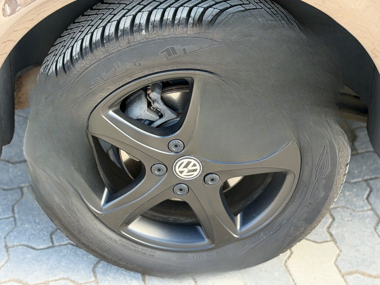 Volkswagen T6 2.0 TDI DSG Multivan BULLI/1HAND/STDHZG/AHK foto 9