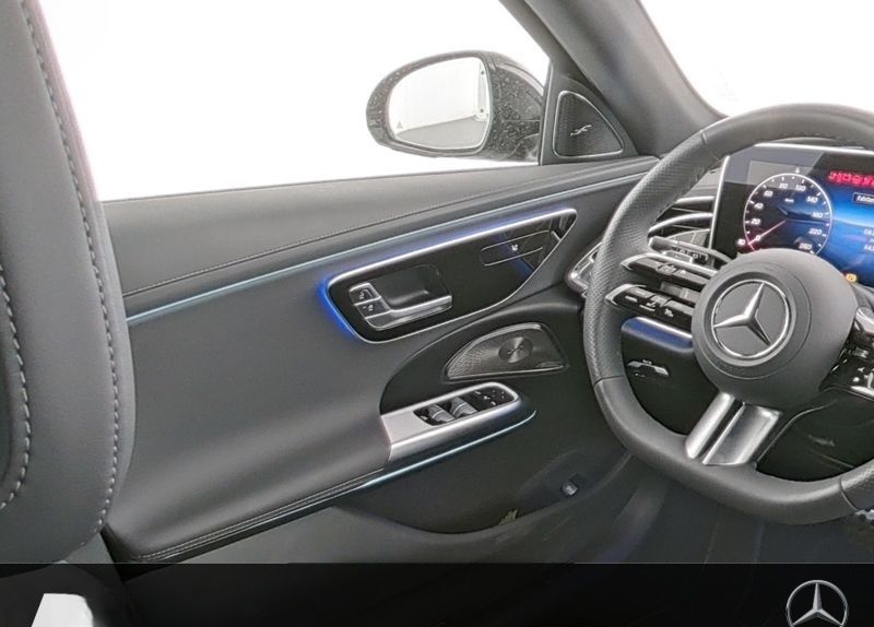 Mercedes-Benz E 300 de T AMG Sport Night Distr Pano HUD AHK 20 foto 9