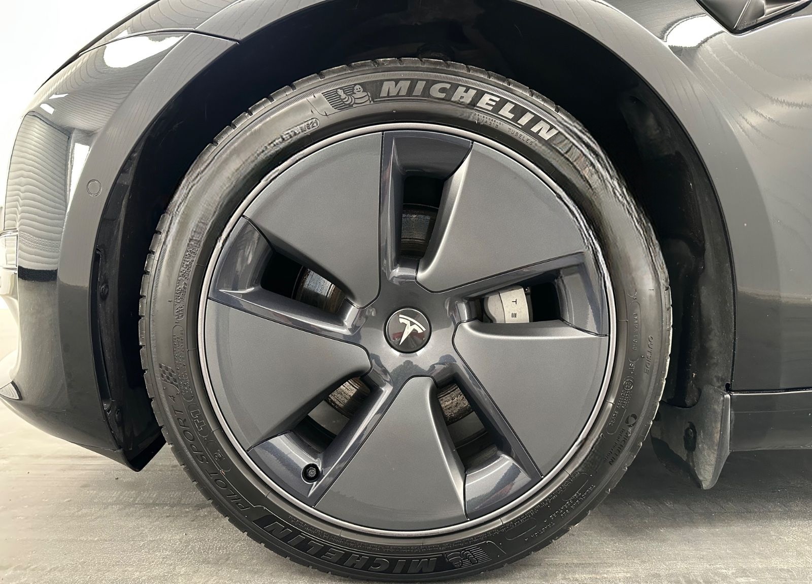 Tesla Model 3 Long Range Dual AWD foto 9