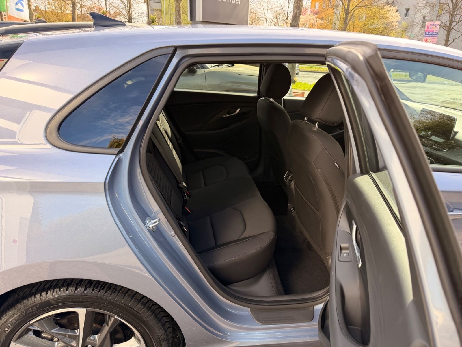 Hyundai i30 Advantage NAVLI LED SPUR KLIMAAUTO KAMERA foto 12