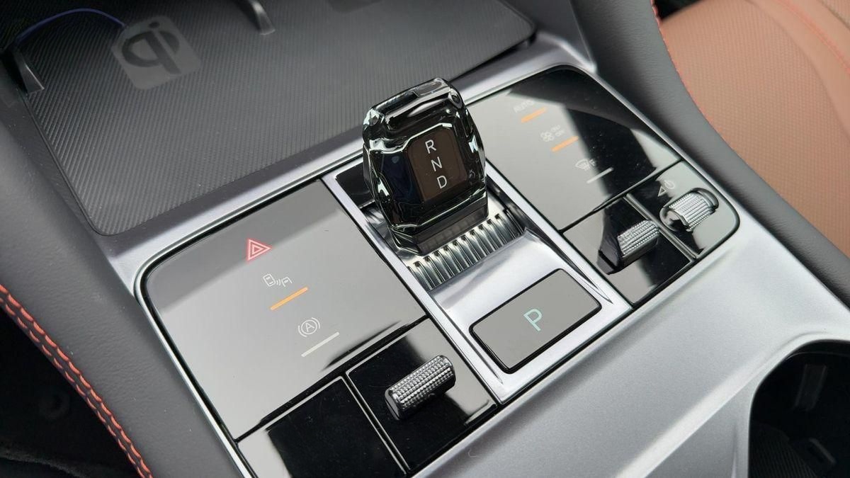 BYD Seal U DM-i PHEV Design AWD Barverkaufspreis foto 18