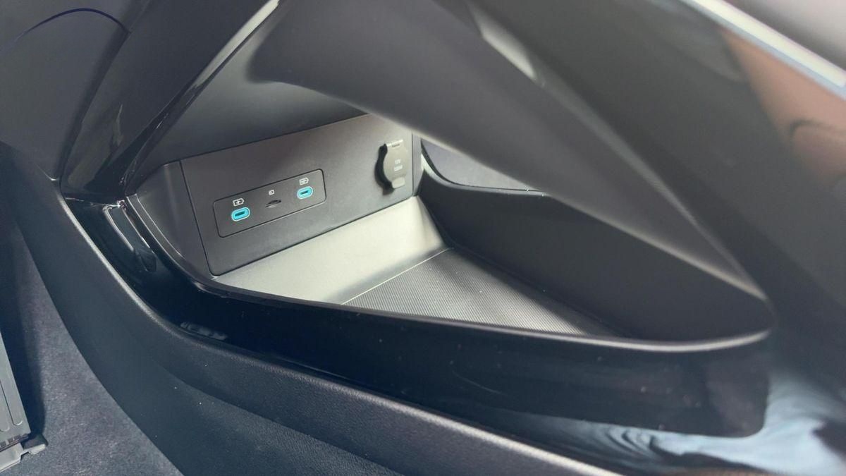 BYD Seal U DM-i PHEV Design AWD Barverkaufspreis foto 19