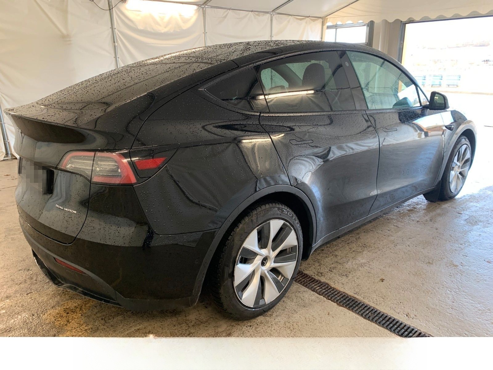 Tesla Model Y LongRange Dual AWD Autopilot3 PanoKam20" foto 5
