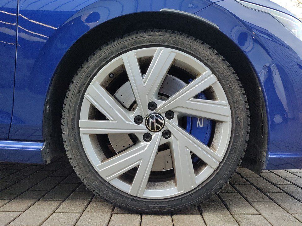 Volkswagen Golf VIII 2.0 TSI R 4Motion OPF R 4Motion foto 12