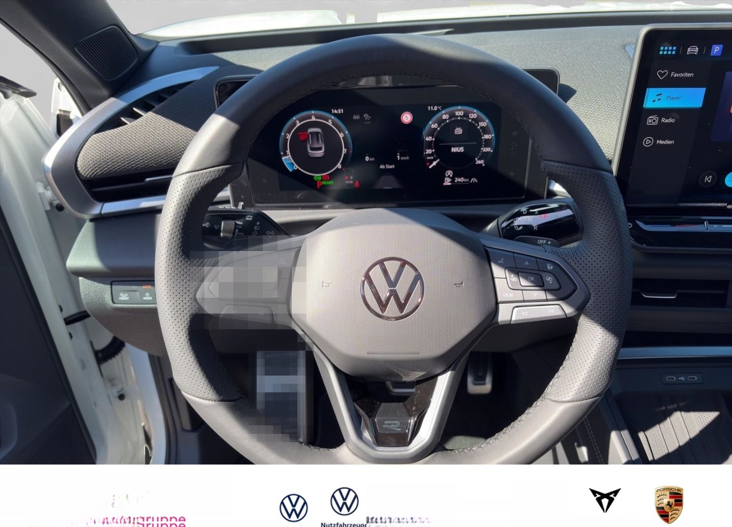 Volkswagen T-Roc 1.5 l eTSI R-Line DSG+MATRIX+HUD+AHK+PANO foto 14