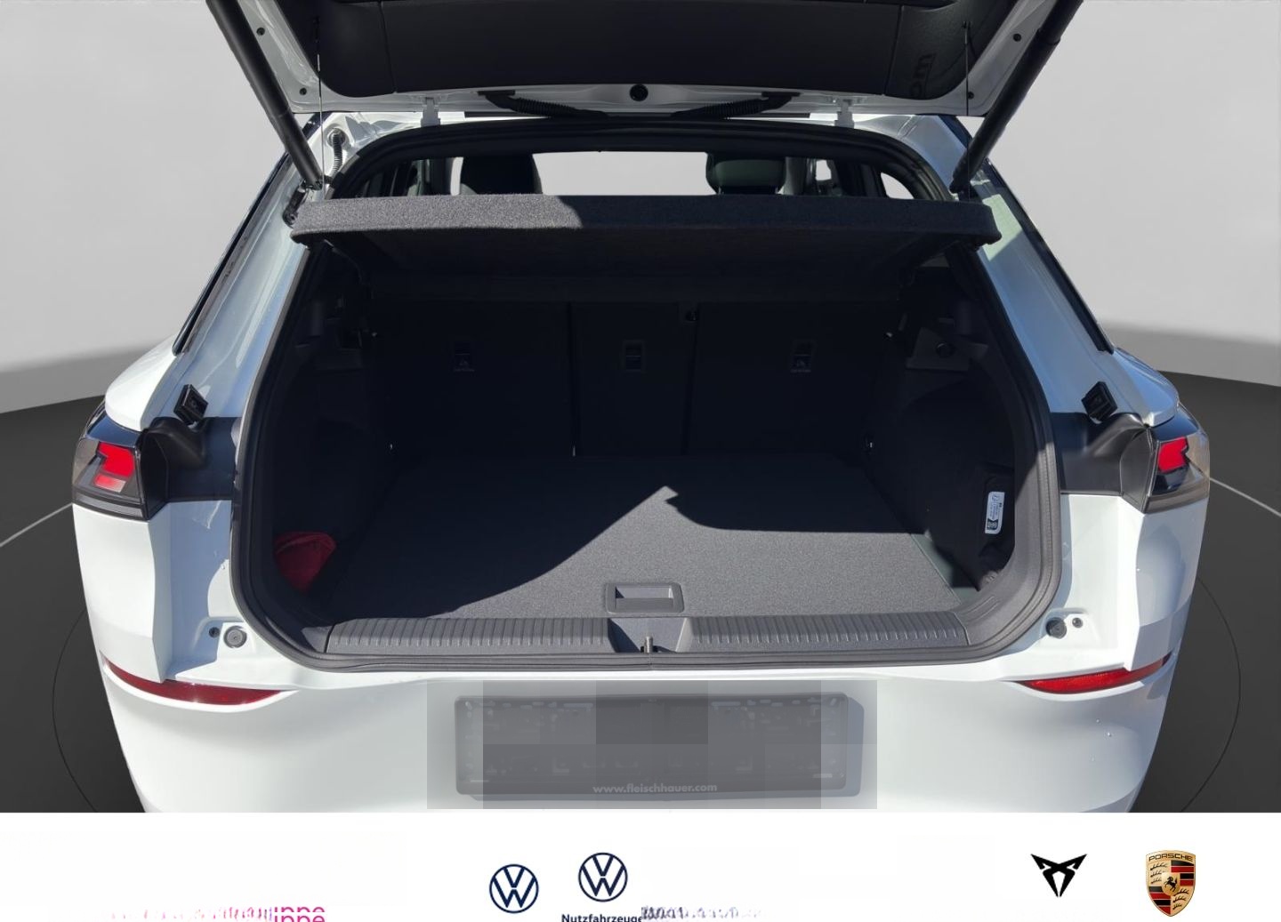 Volkswagen T-Roc 1.5 l eTSI R-Line DSG+MATRIX+HUD+AHK+PANO foto 6