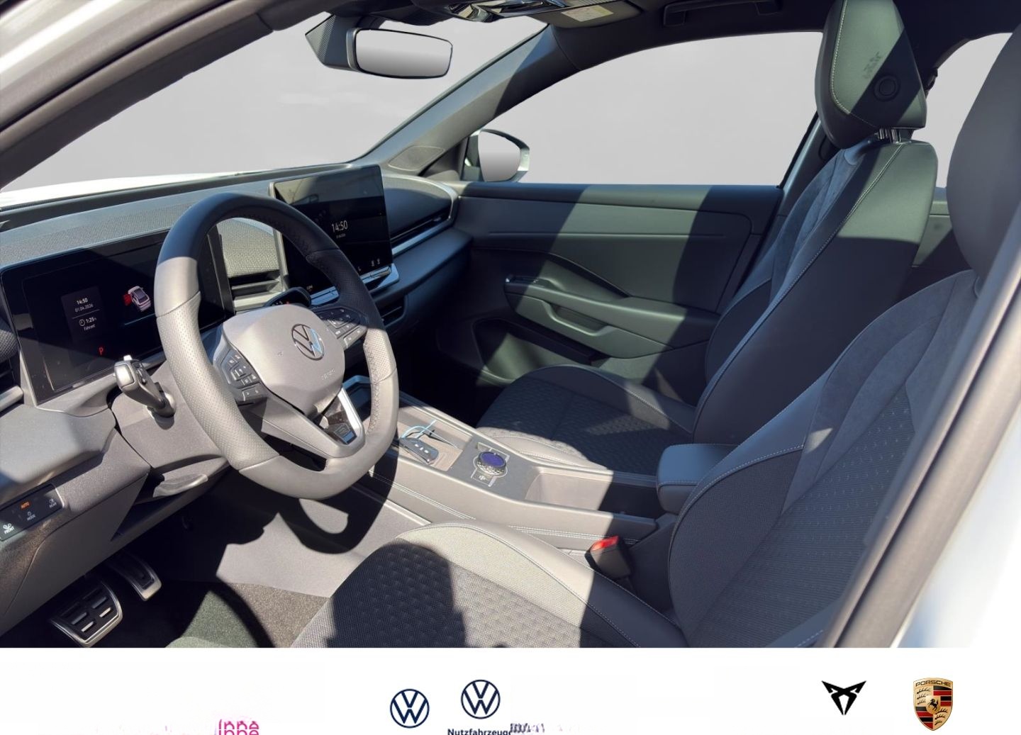 Volkswagen T-Roc 1.5 l eTSI R-Line DSG+MATRIX+HUD+AHK+PANO foto 7