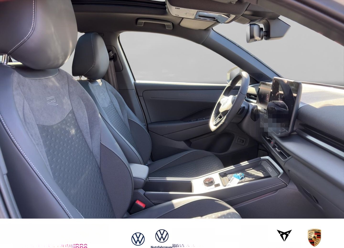 Volkswagen T-Roc 1.5 l eTSI R-Line DSG+MATRIX+HUD+AHK+PANO foto 10