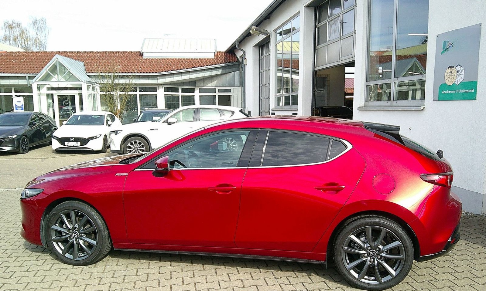 Mazda 3 SKYACTIV X 186 AT Selection KAMERA/SHZ/HUD/NAV foto 2