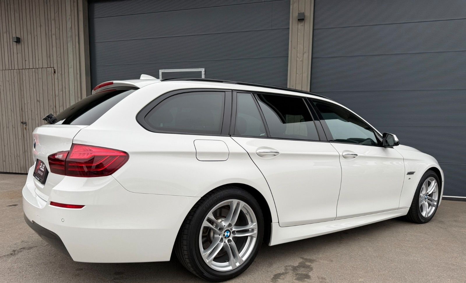 BMW 520 d Touring M Paket *Pano *Virtual *Head up foto 6