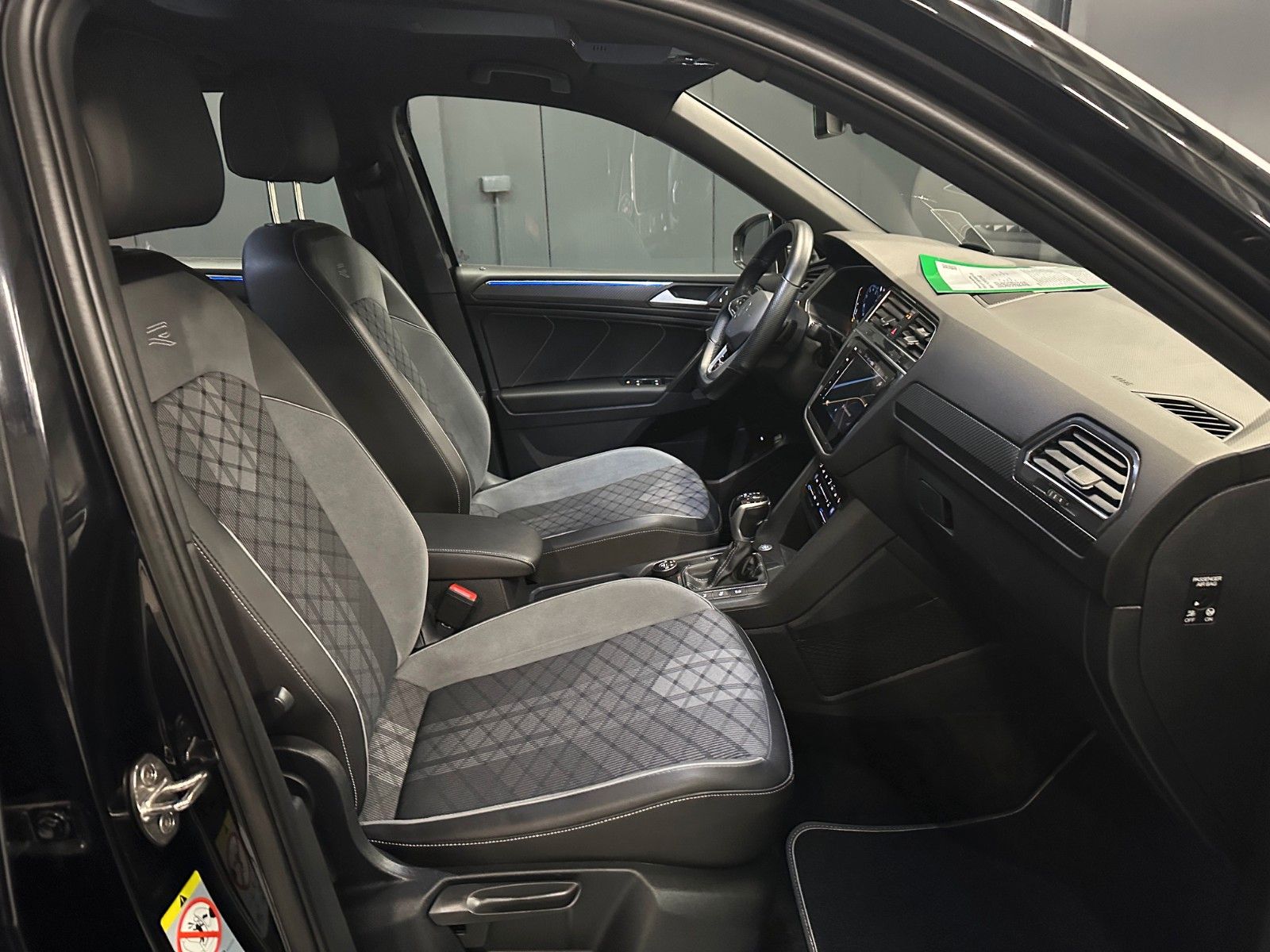 Volkswagen Tiguan Allspace R-Line 4Motion*HUD*HIFI*DCC*KAME foto 9