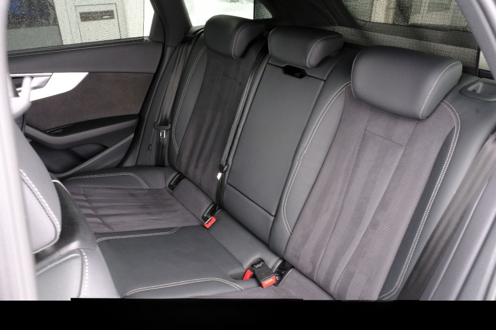 Audi A4 40 TDI Avant S tr. quattro "3xS-Line"MATRIX" foto 20