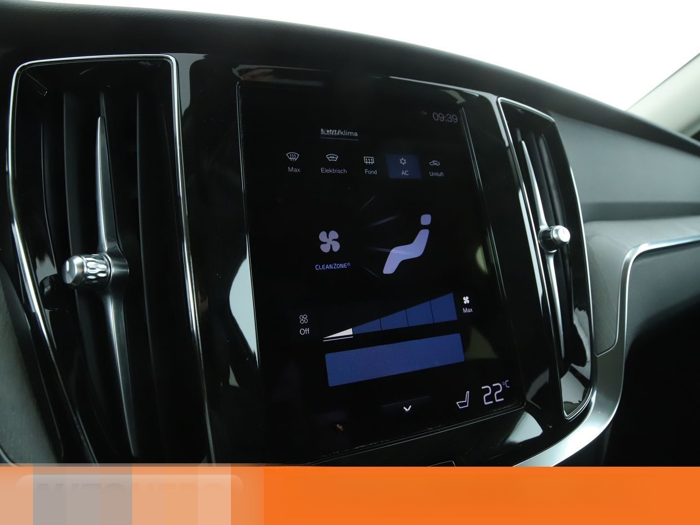 Volvo V60 2.0 B4 Inscription Aut.*NAVI*LED*TEMPO*CAM* foto 24