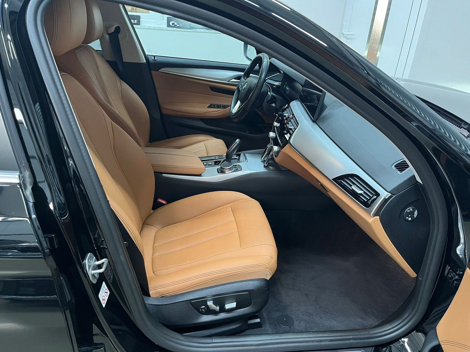 BMW 5 /530 d xDrive M Sport 4X4 / 360°Kamera/LED/ACC foto 7