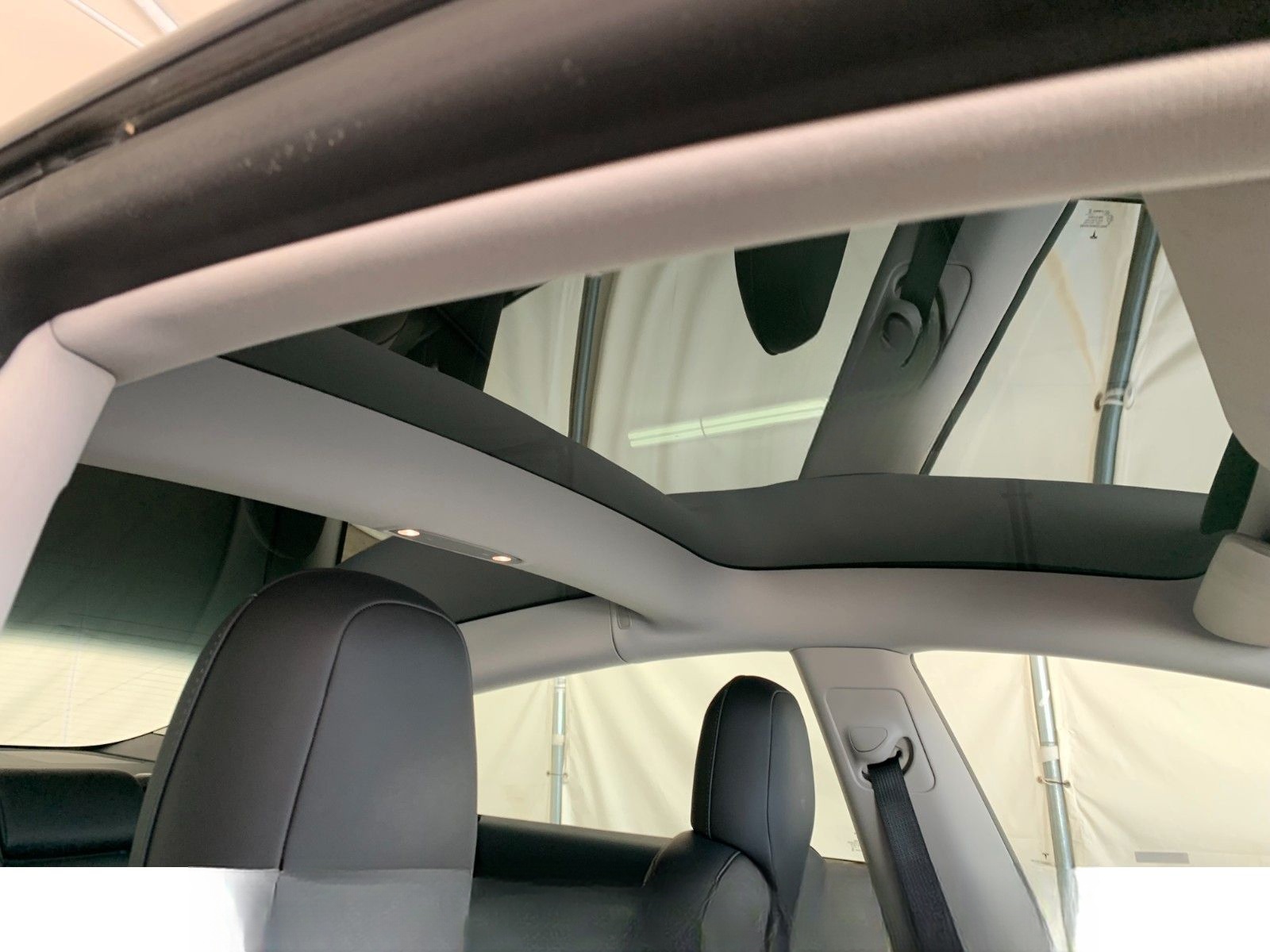 Tesla Model 3 Dual AWD Shanghai Wärmepumpe Autopilot 3 foto 4