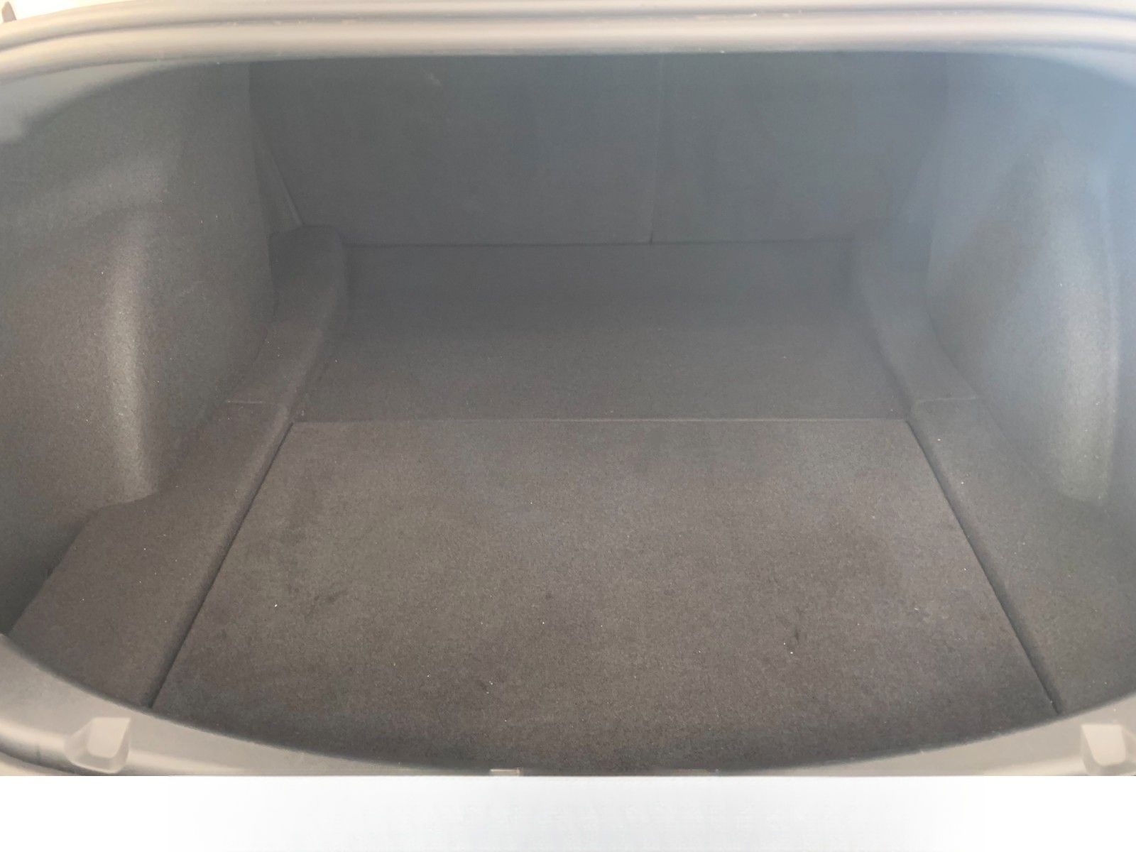 Tesla Model 3 Dual AWD Shanghai Wärmepumpe Autopilot 3 foto 6