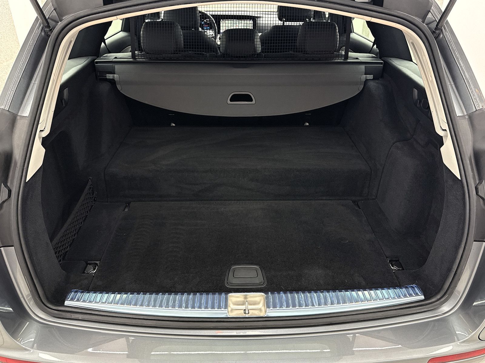 Mercedes-Benz E 300 de T Elegance DTR 2xSpur RCam elHeckk Ambi foto 20