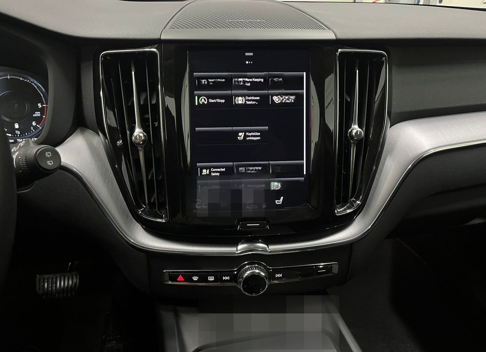 Volvo XC60 Momentum ProKamera/AHK/LED/Harman-Kardon foto 12