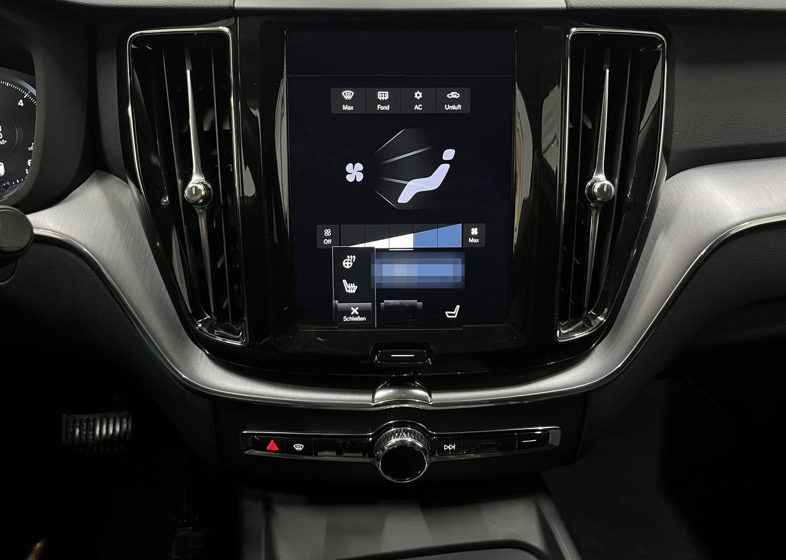 Volvo XC60 Momentum ProKamera/AHK/LED/Harman-Kardon foto 13