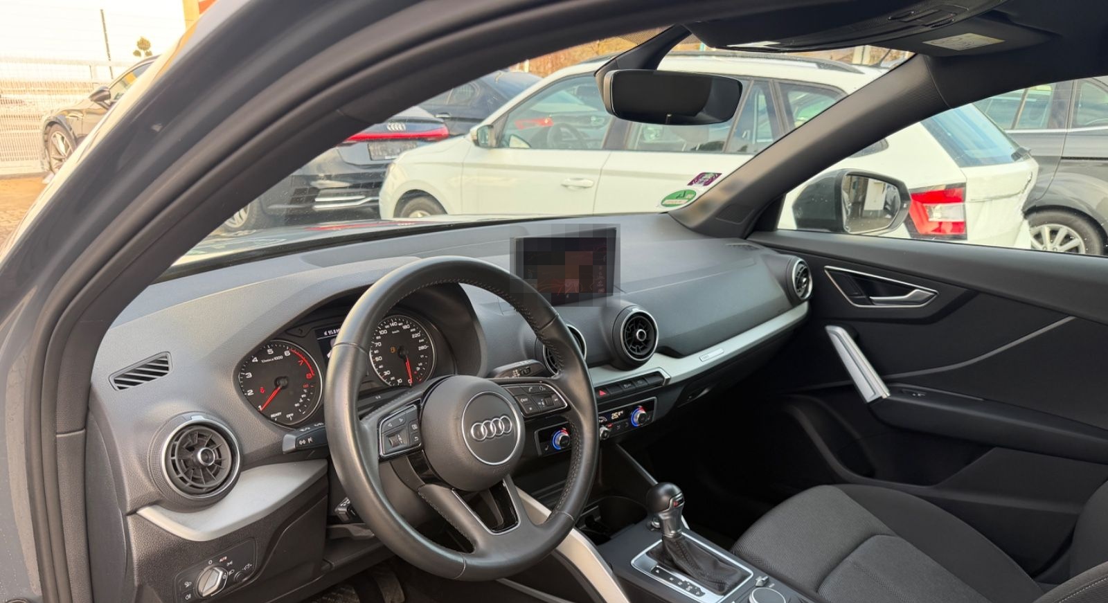 Audi Q2 30 TFSI sport Automatik Navi Xenon foto 11