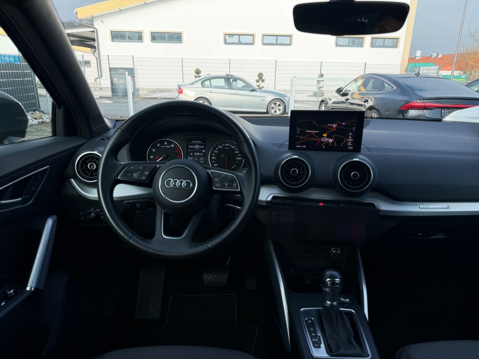 Audi Q2 30 TFSI sport Automatik Navi Xenon foto 15