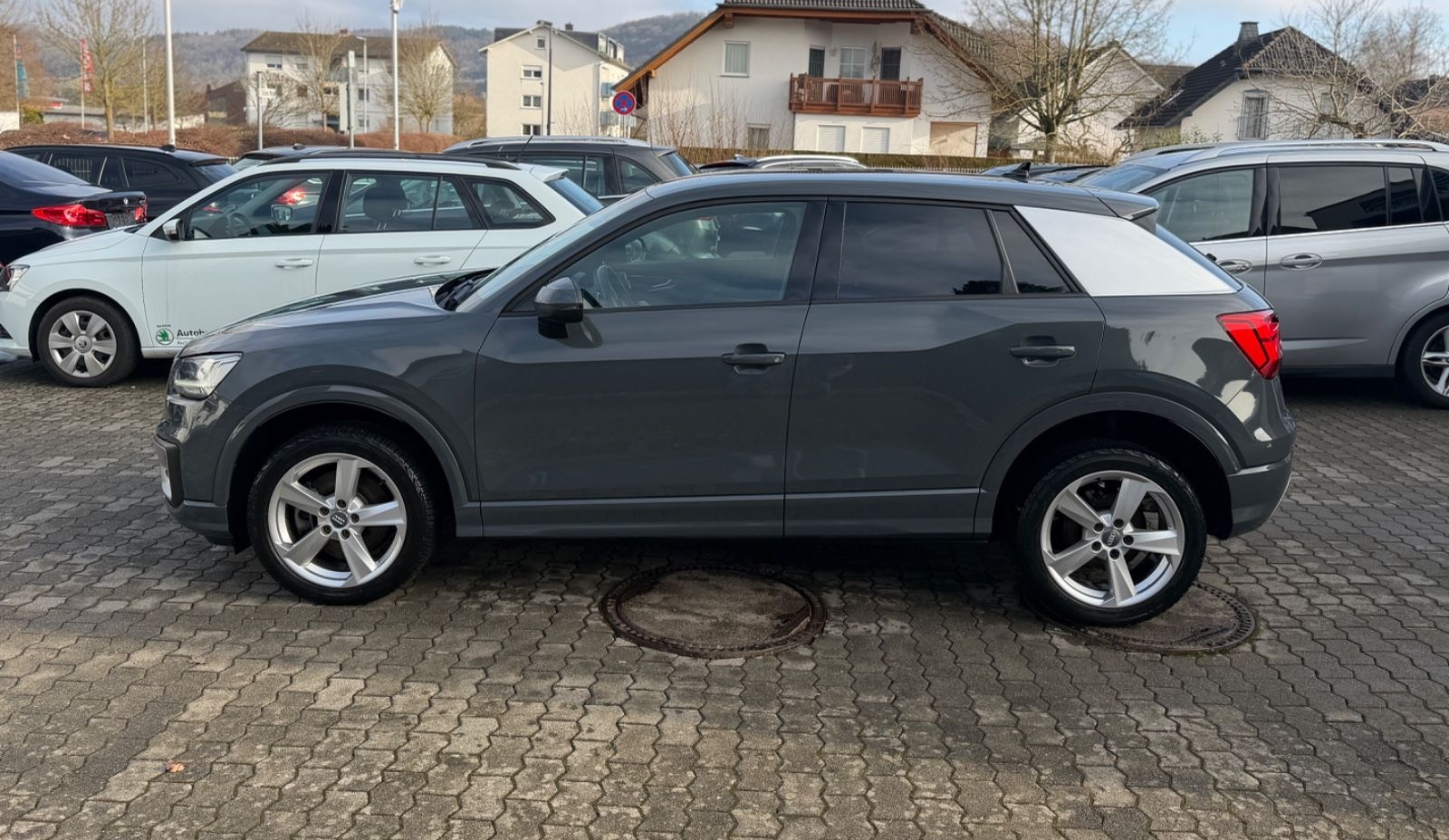 Audi Q2 30 TFSI sport Automatik Navi Xenon foto 7