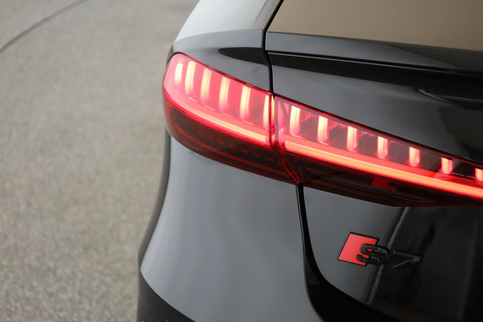 Audi S7 Sportback TDI HD Pano BangO ACC KeyGo Kam 21" foto 24