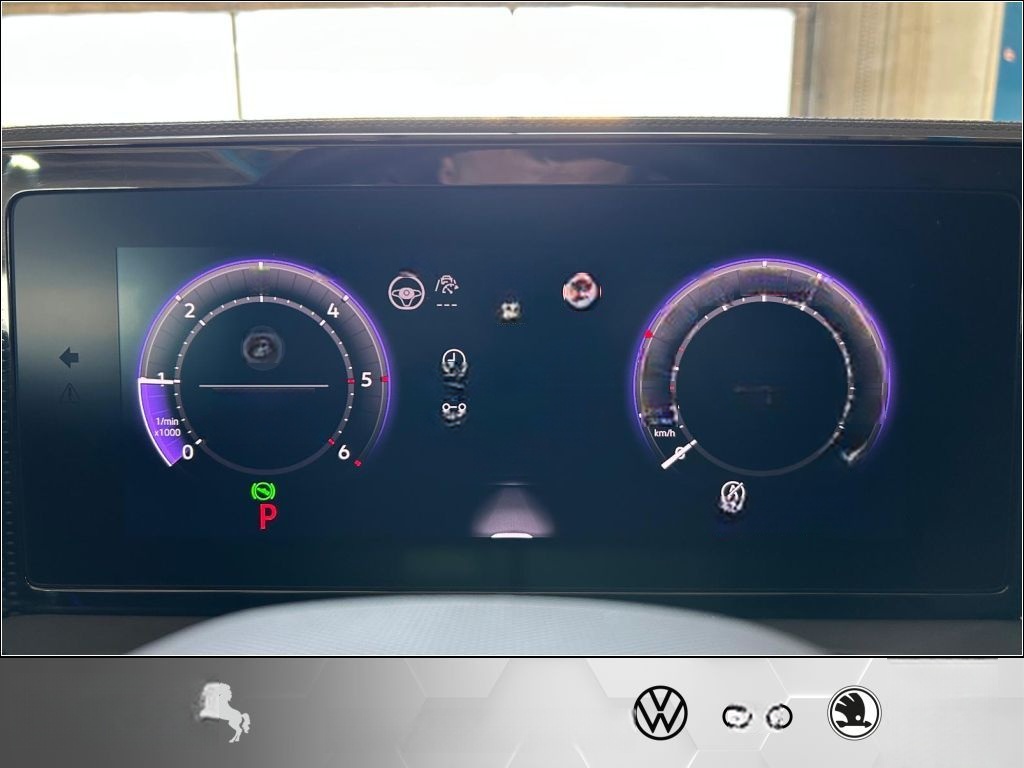 Volkswagen Tiguan 2.0TDI AHK(trailerassist) CarPlay LED*Cam foto 17