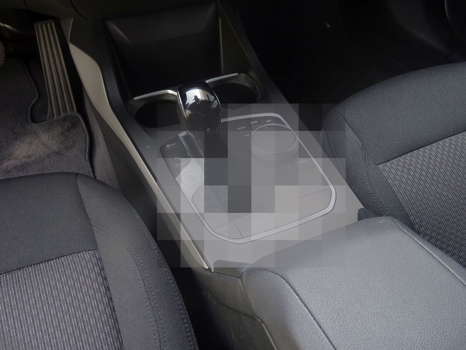 BMW 118i Lim. Advantage LED LivePro SH PDC CarPlay foto 14