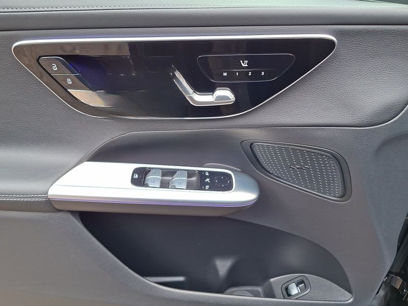 Mercedes-Benz GLC 300 4M AMG LINE ACC KAMERA NIGHT SHZ LED foto 20