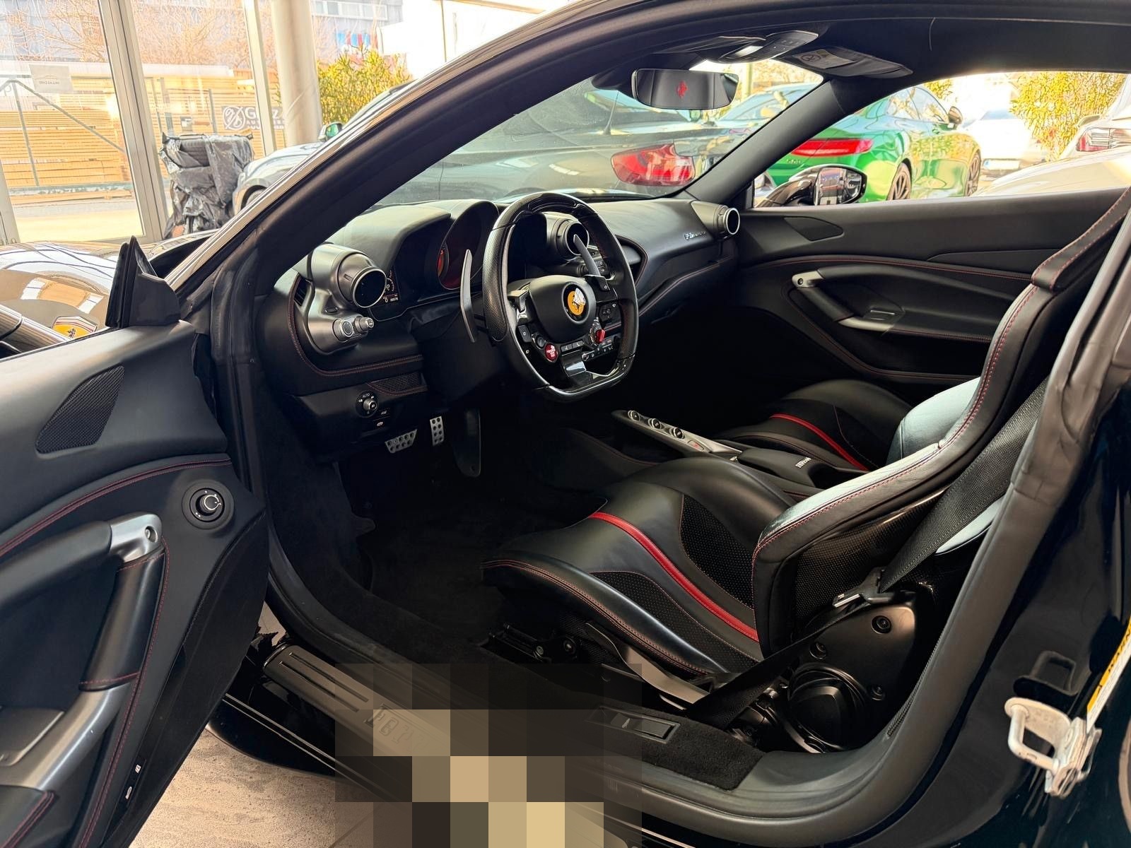 Ferrari F8 Tributo foto 19