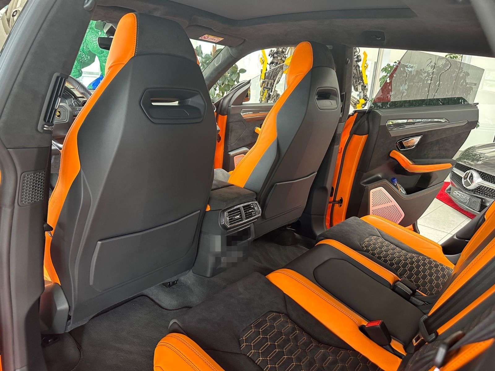 Lamborghini Urus Pearl Capsule Carbon B&O Massage 23 foto 13